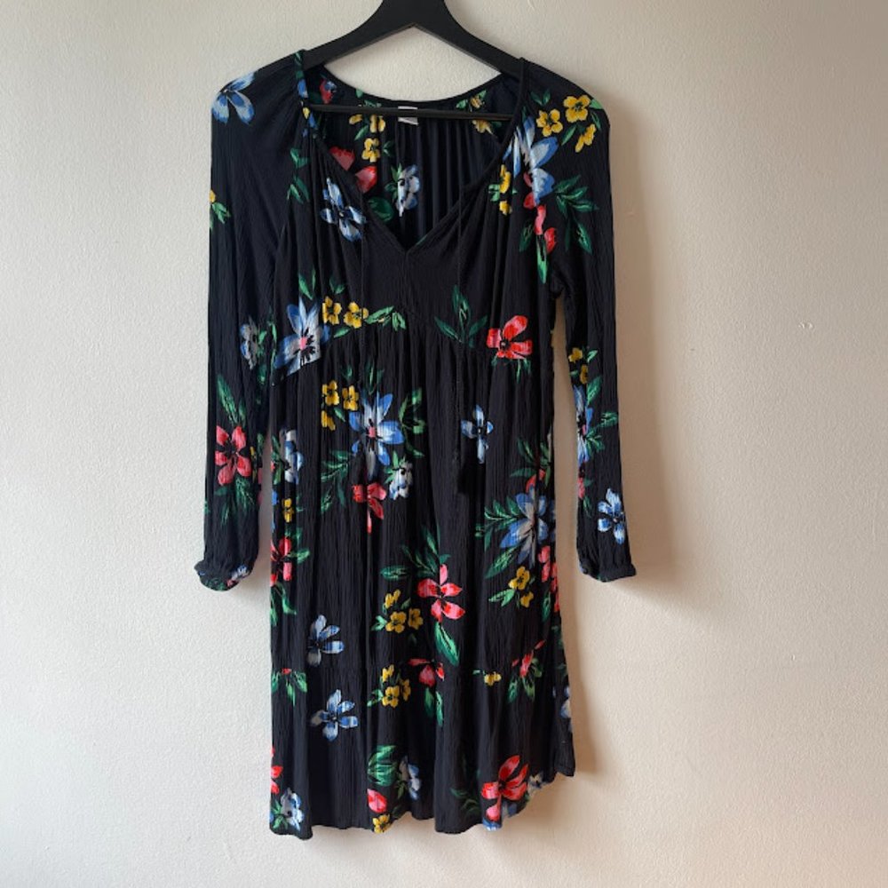 Black long sleeve mini dress with tropical floral print - Picture 2 of 8
